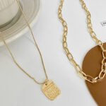 Punk Vintage Multi Layer Tag Pendant Necklace For Women 2 Layered Glod Portrait Choker Chain Necklace Jewelry - Image 2