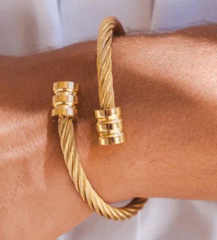 186d956b-6e5e-4a85-82f4-9cfa1068c382.jpg Bangle Bracelet - Image 1