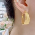 Gold Hoop Ear Cuffs Women Sparkling Plain Hoops Shiny Earrings - Image 6