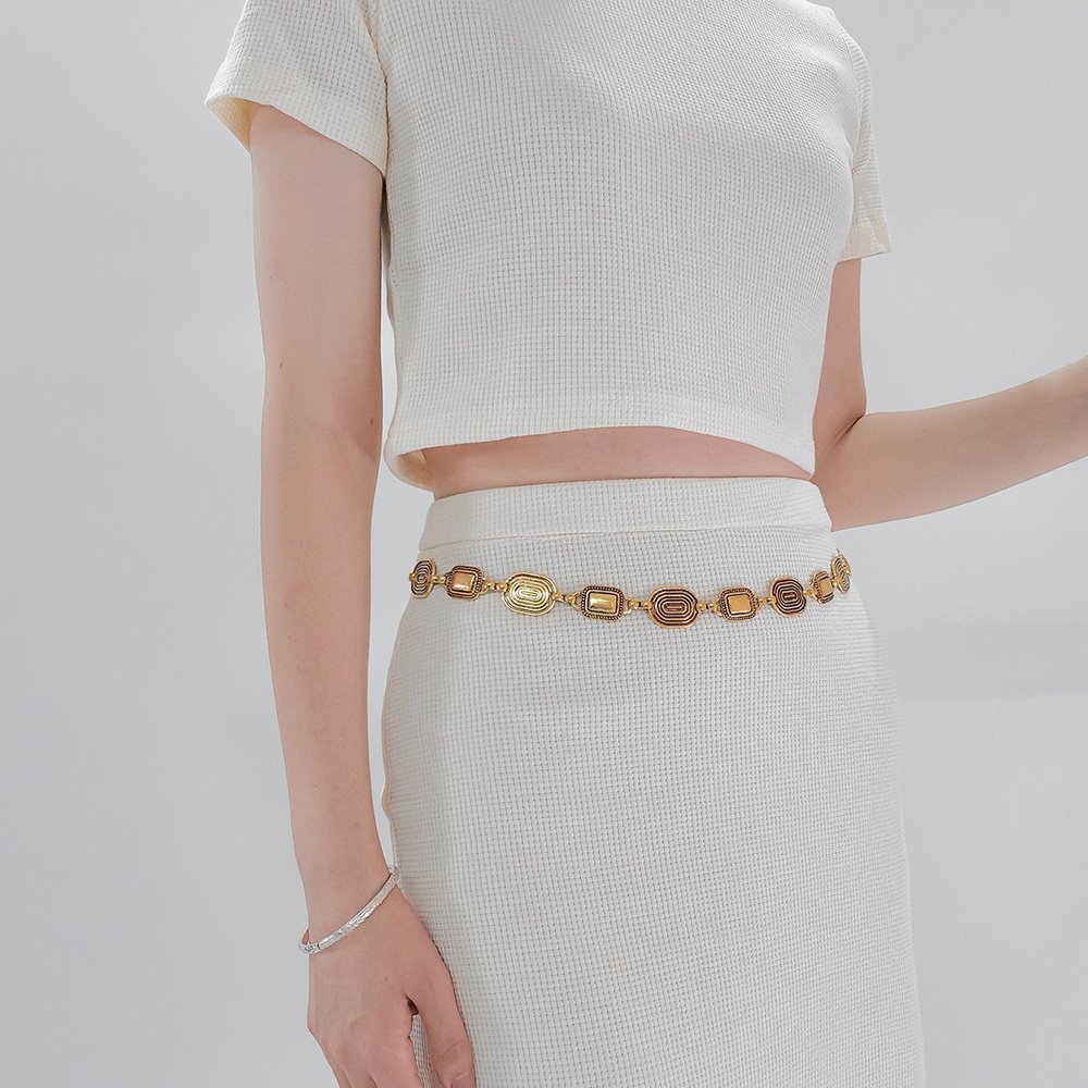 5fc9ba12-b40f-44df-878d-dde42800327c.jpg European And American Cross Border Waist Chain Ladies Boho Style Fashion Versatile Belt Thin Metal Chain Decorative Skirt - Image 1