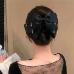 Multi-layer Butterfly Hair Clips With A Sparkling Bow - Image 4